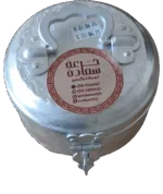 Dates with cardamom and saffron, small tin box - a luxurious gift box for a special occasion.