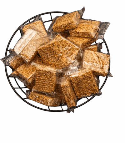 Sesame candy coated (sesame candy) Sesame candy coated (sesame candy) Sesame candy coated (sesame candy)