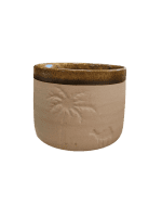 ⁦فنجان قهوة عربي فاخر بتصميم نقش بارز – لون بيج مع حافة بنية – طابع تراثي أنيق⁩ - الصورة ⁦2⁩