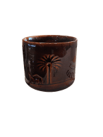 ⁦فنجان قهوة عربي فاخر بتصميم تراثي – نقش نخلة وجمل – لون بني لامع⁩ - الصورة ⁦2⁩